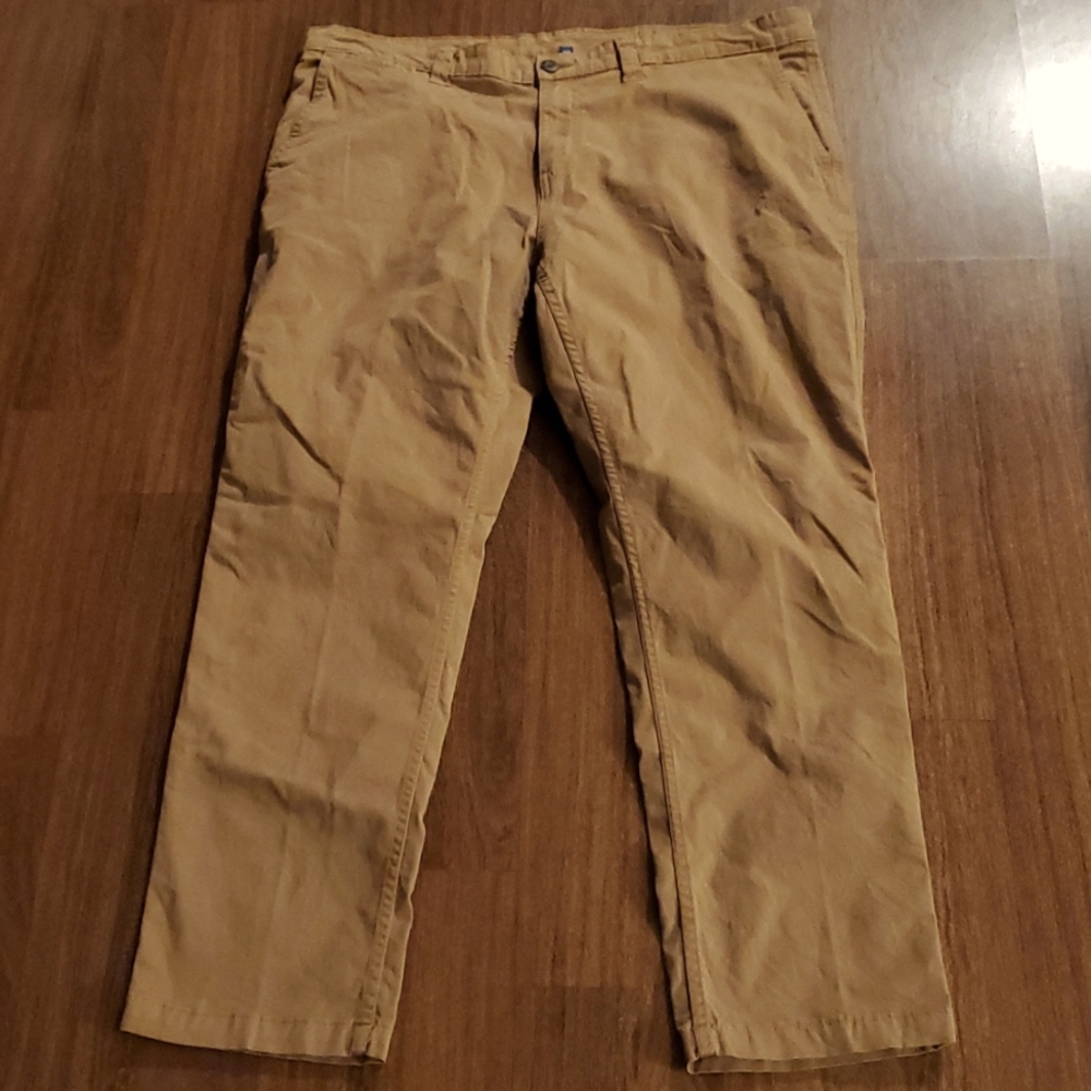 George Slim Straight Men's Tan Khaki Pants - Size 40W X 30L